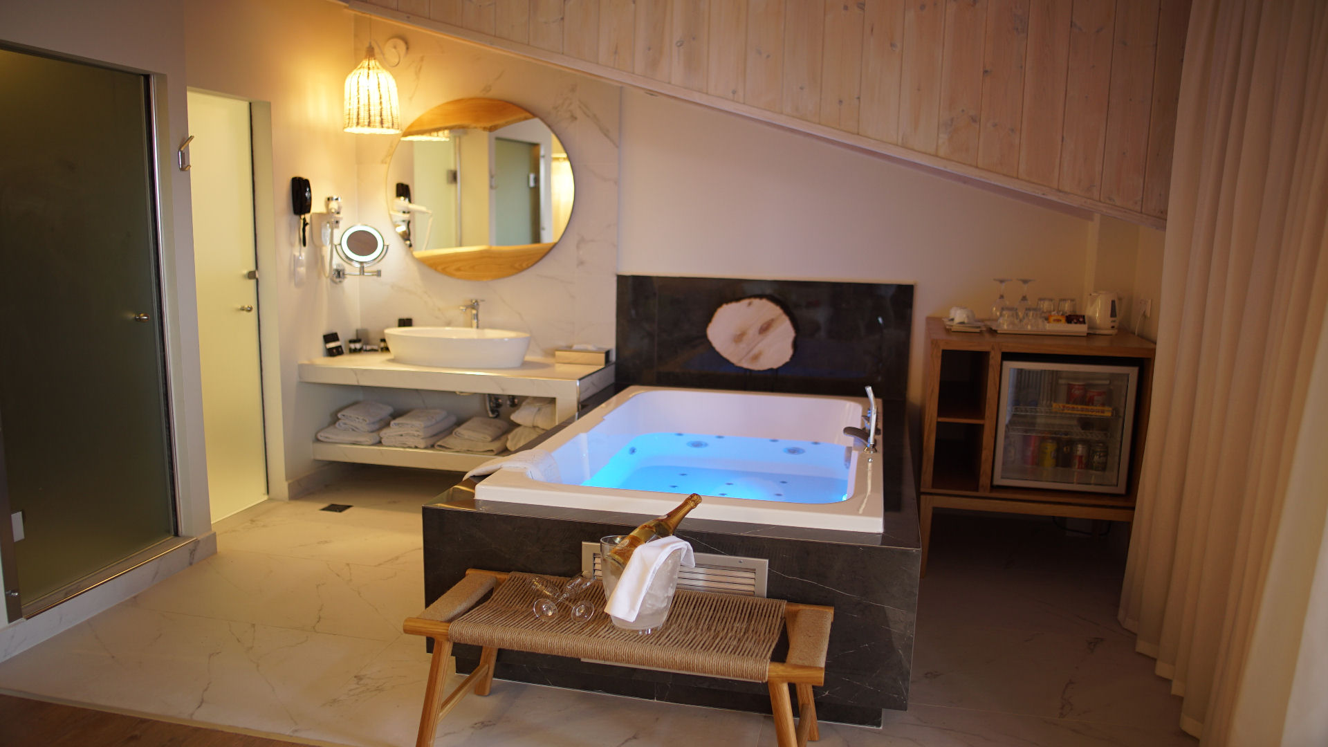 Executive Mediterranean Suite