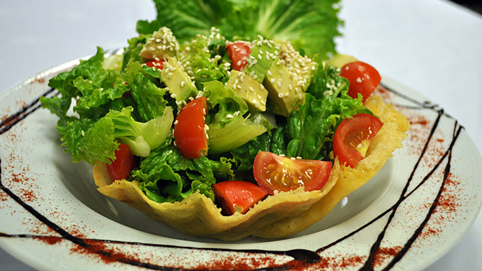 Fresh salad dish