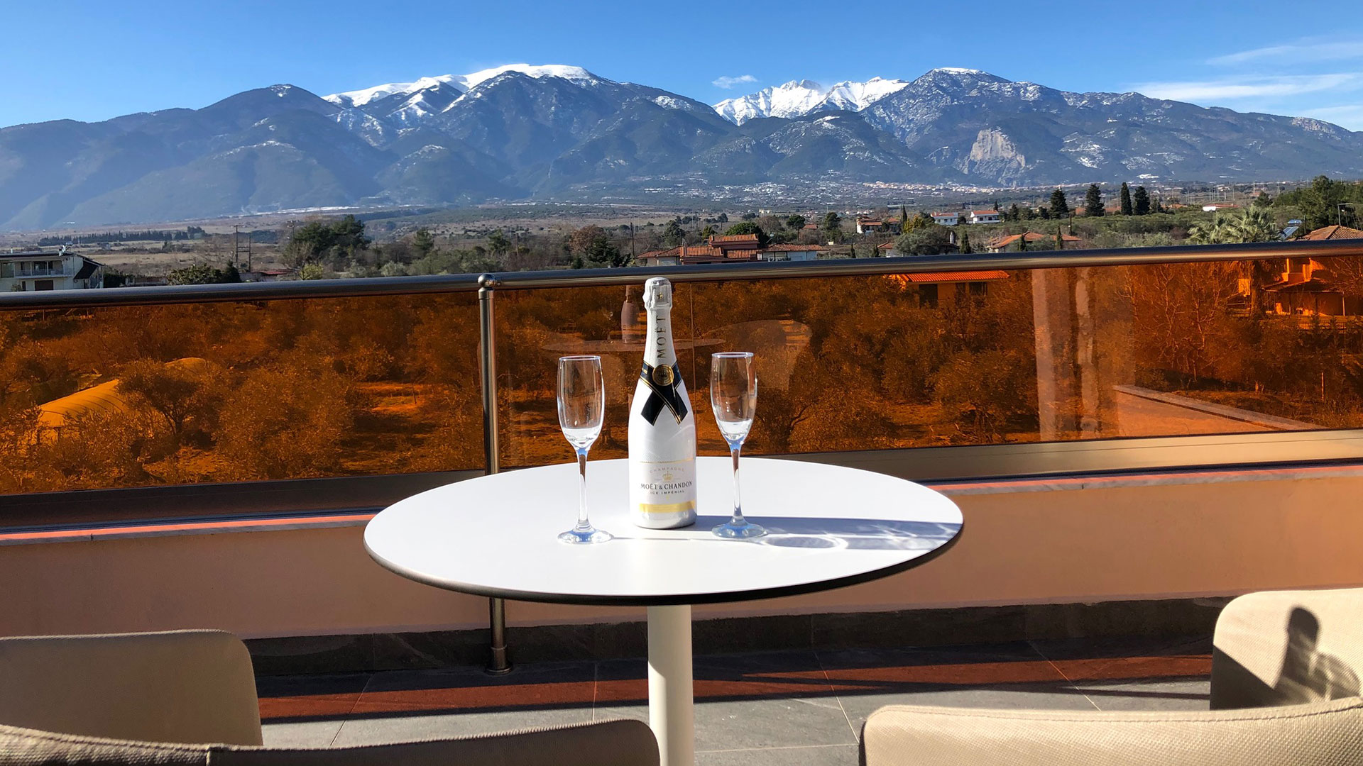 Superior Room with Mt. Olympus View