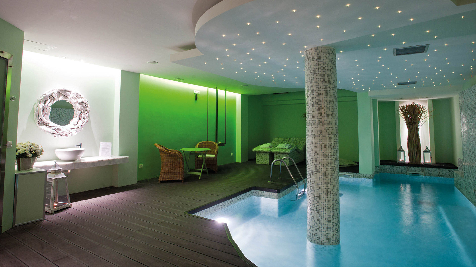 Spa heated pool